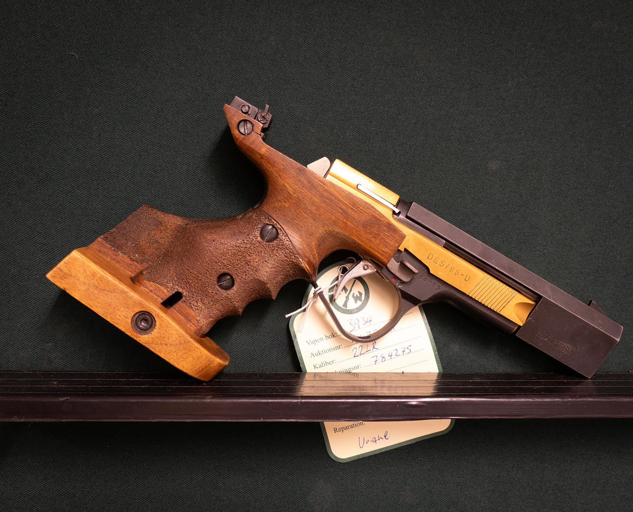 Unique DES 69U. kal. 22LR Tillv.nr. 784275. Licensvapen - Pistoler ...