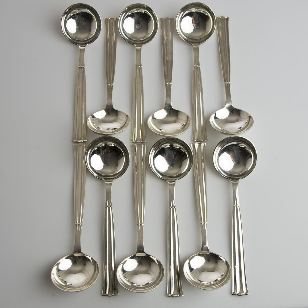 BULJONGSKEDAR, 12 stycken, "Victoria", nysilver.