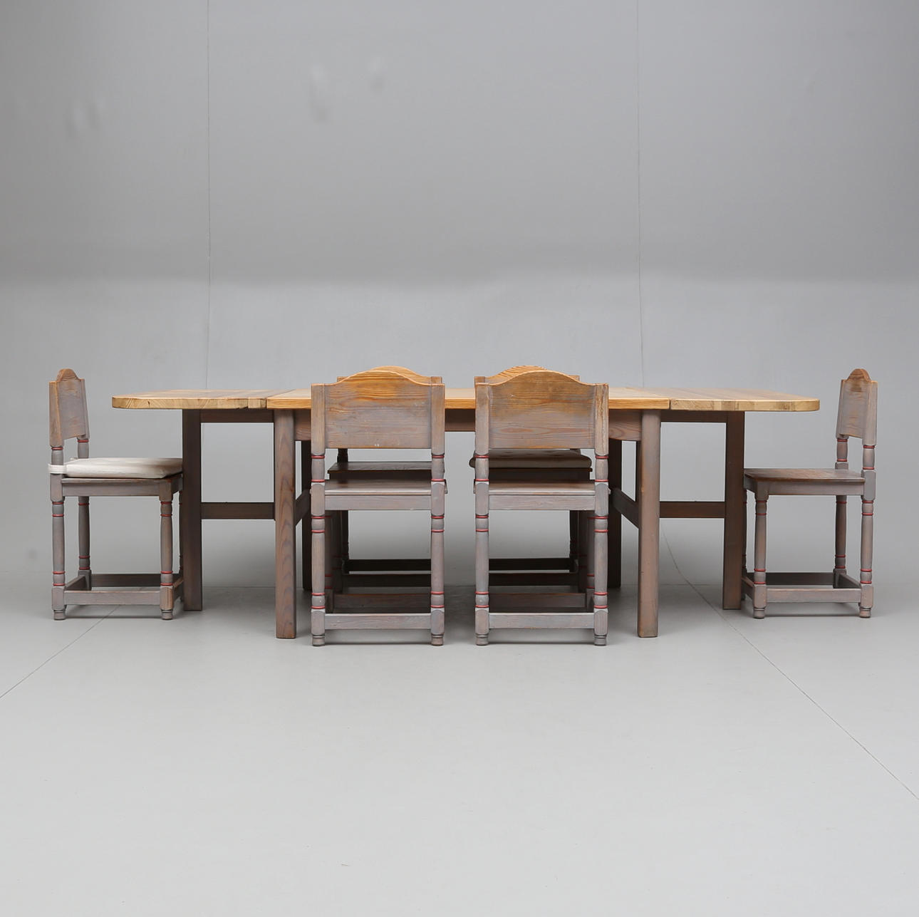 MATGRUPP, 7 delar, furu, allmogestil, 1900-talets mitt.