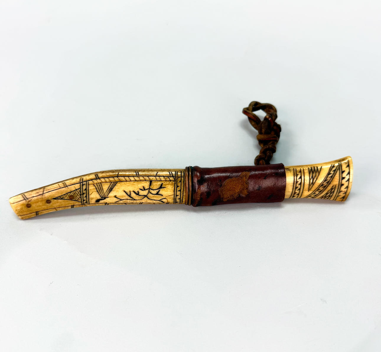 SAMISKT HANTVERK - Cuchillo.