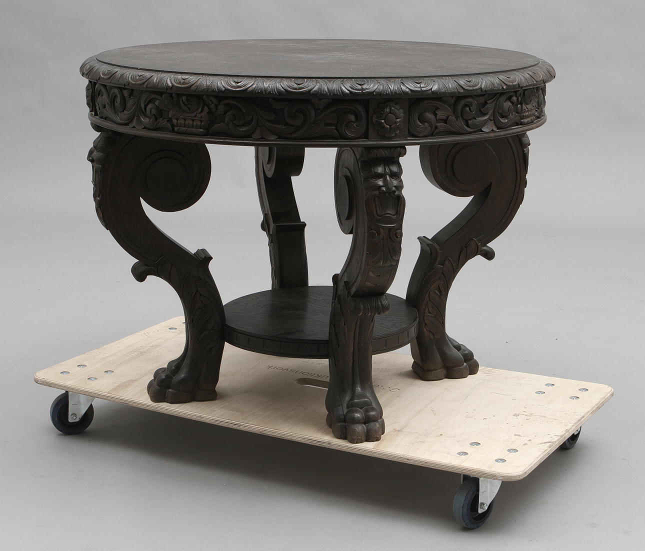 BORD, 1900-talets första hälft.