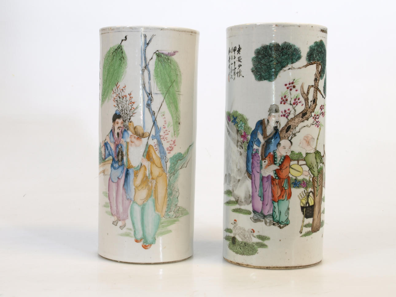 PENSELVASER, SÅ KALLADE BRUSH POTS, porslin, 2 stycken, Kina, 1900-tal.