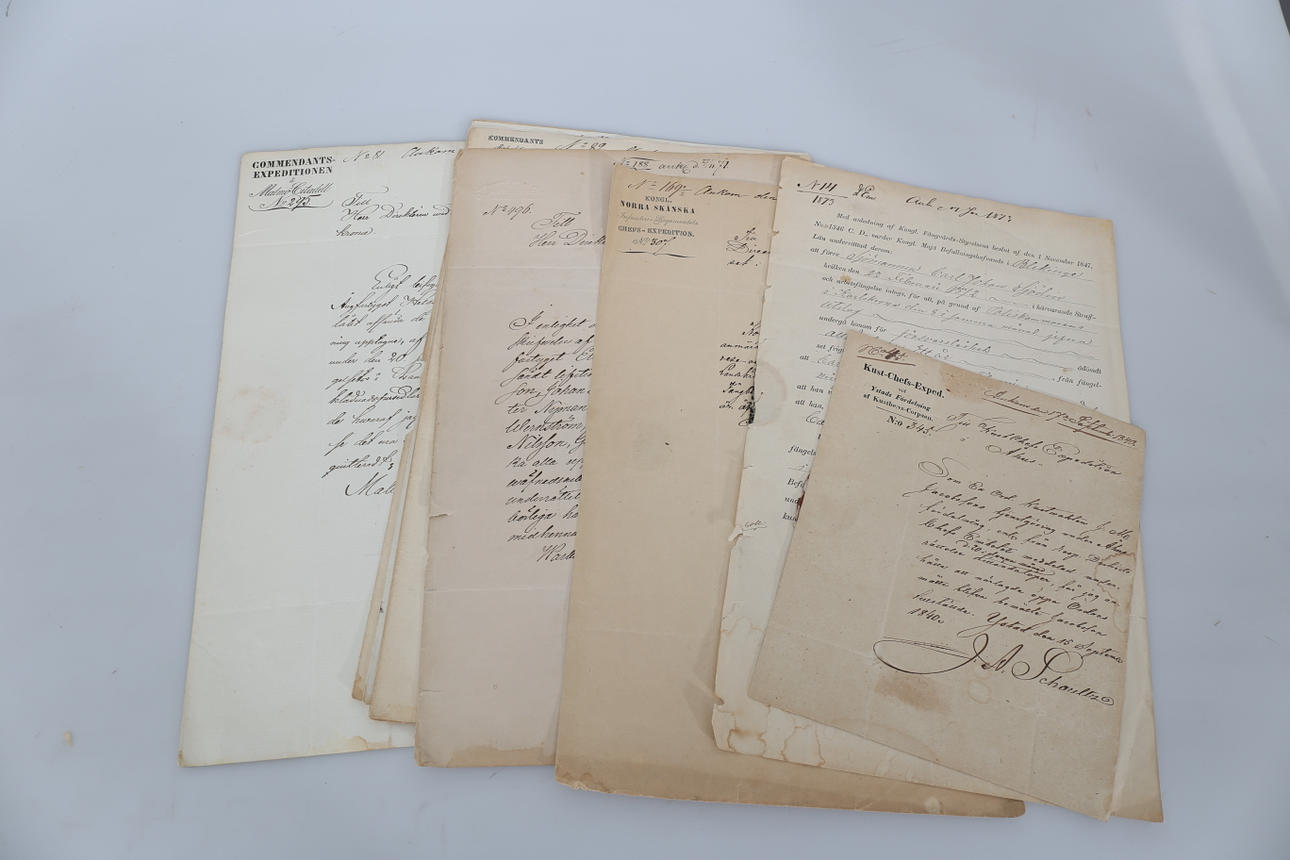 DOKUMENT, bland annat från Malmö Citadell, 9 stycken, 1800-tal.