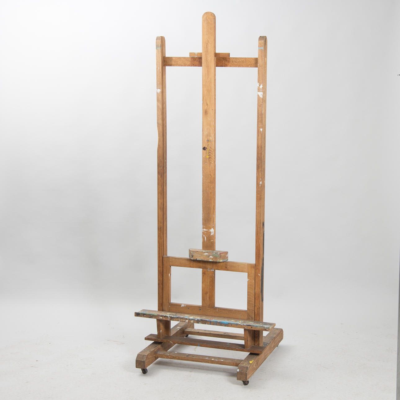 ATELJESTAFFLI, trä.