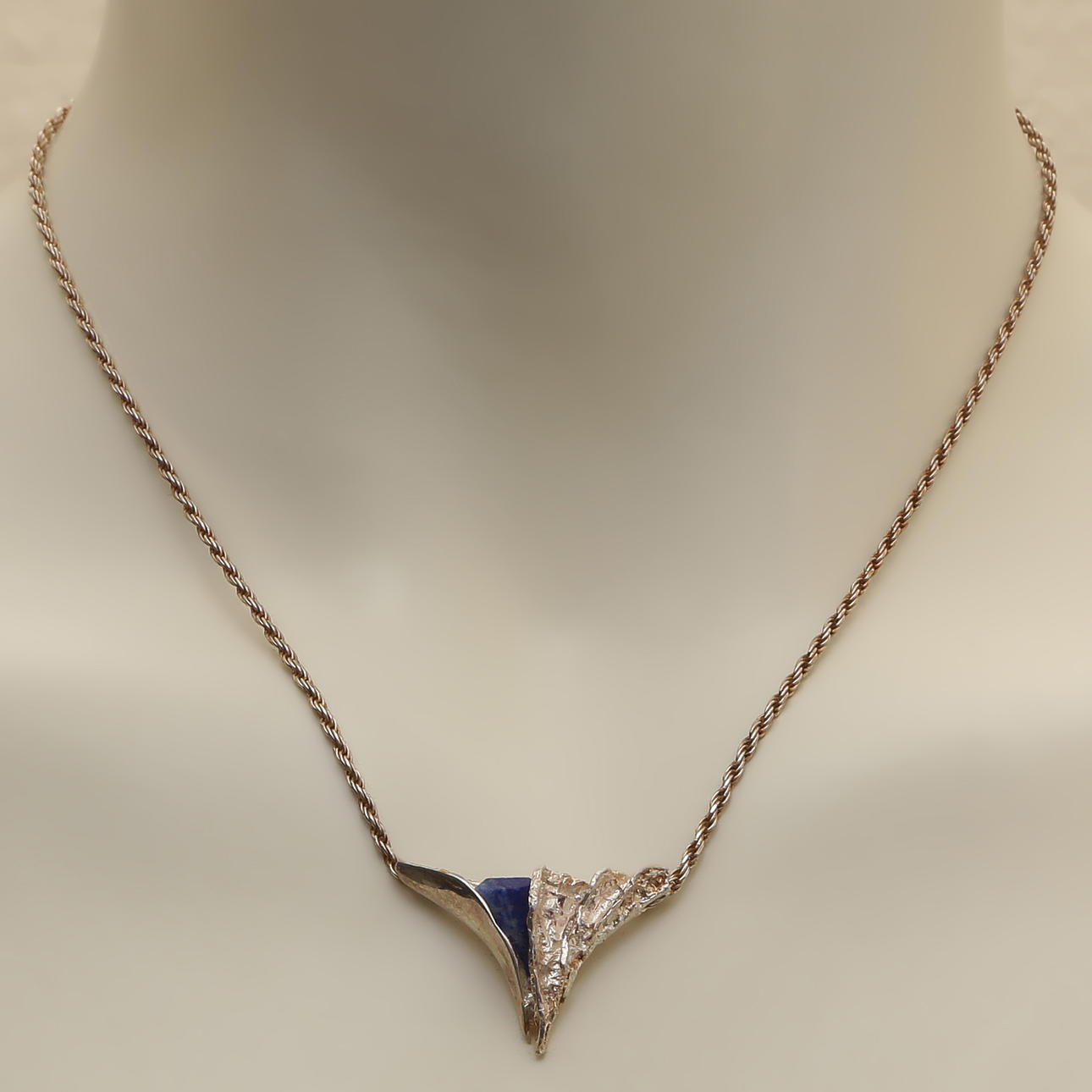 SILVER NECKLACE WITH LAPIS LAZULI, 925 SILVER.