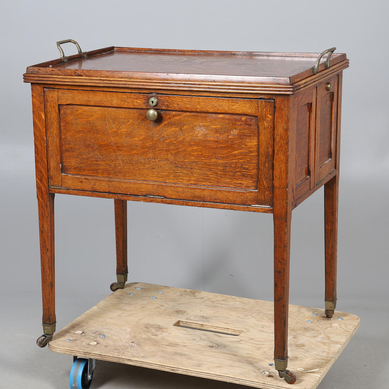 COCKTAILVOGN I EGETRÆ FRA 1930'ERNE.