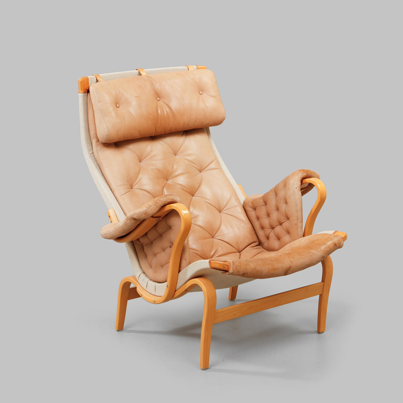 BRUNO MATHSSON. fåtölj, "Pernilla", Dux.