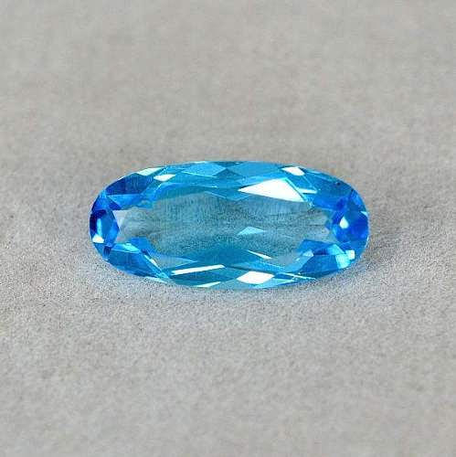 Topas, 2,75 ct. Swiss Blue Certificete.