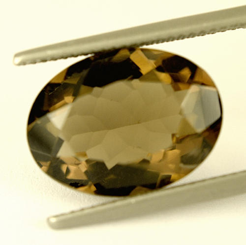 7.72ct rökkvarts brun certificete.