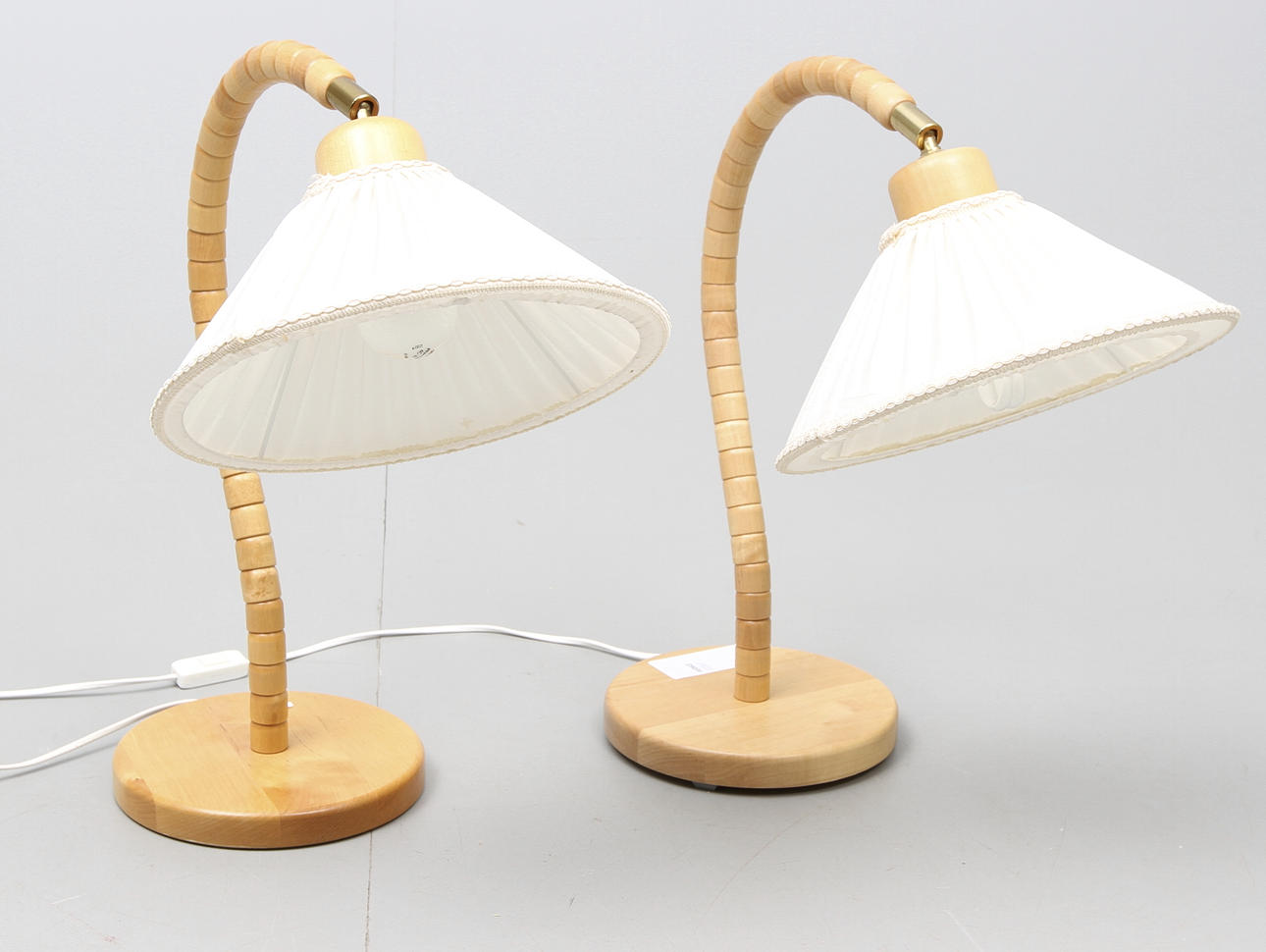 LAMPOR, 2 st, 1900/2000 tal.