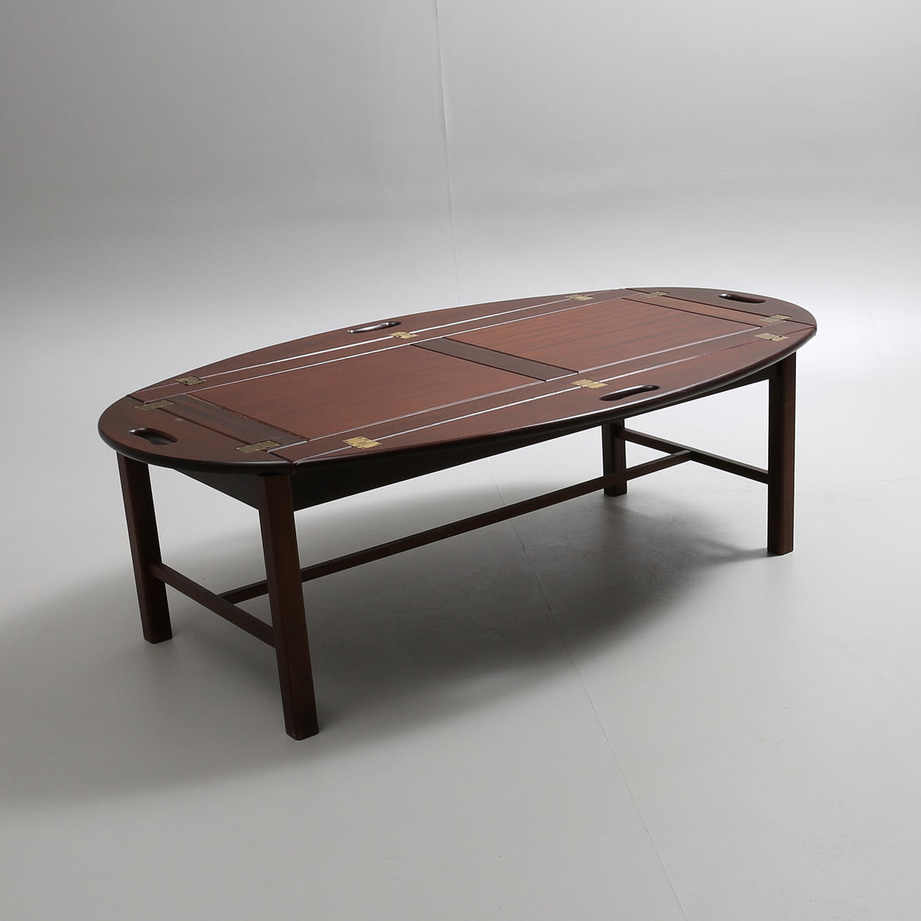 SOFFBORD, "Butlers tray", 1900-talets andra hälft.