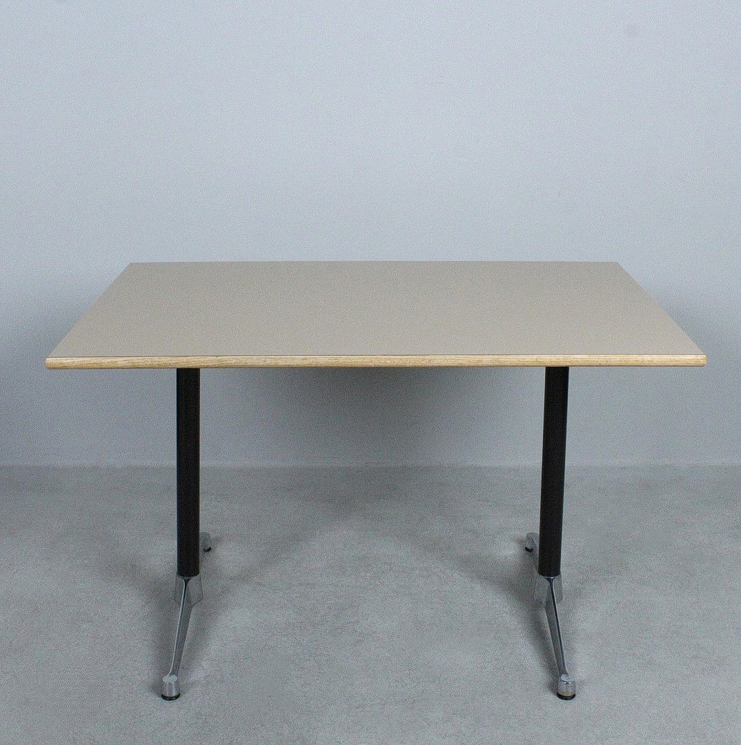 CHARLES & RAY EAMES. Vitra/Hermann Miller. mesa/escritorio.