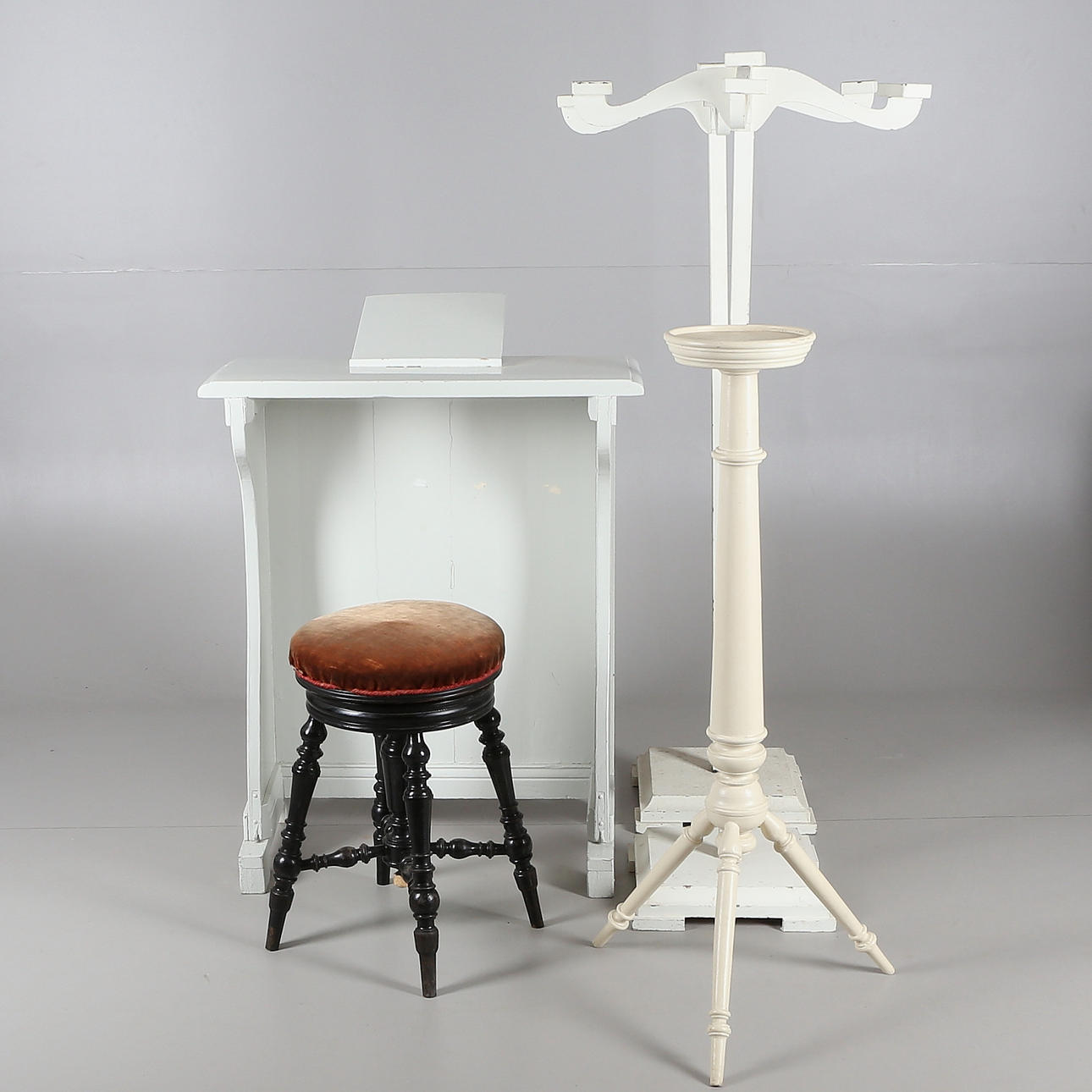 MISSIONS-MÖBLEMANG, 5 delar, 1900-tal.