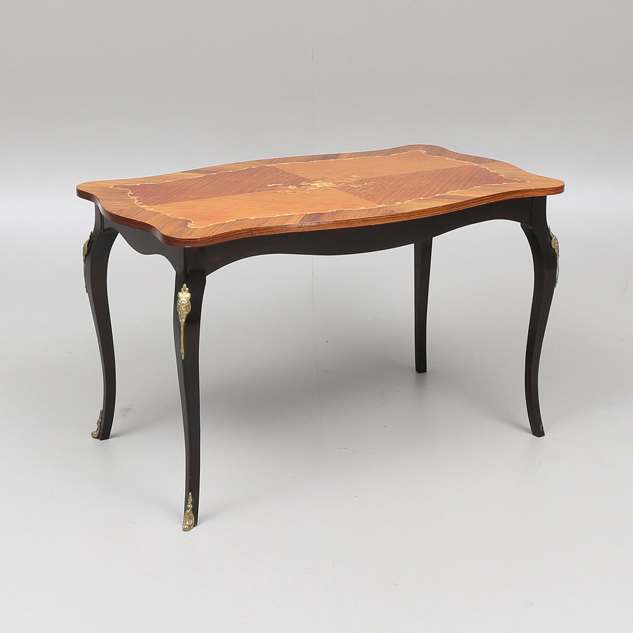 SOFFBORD, rokokostil, 1900-talets mitt.