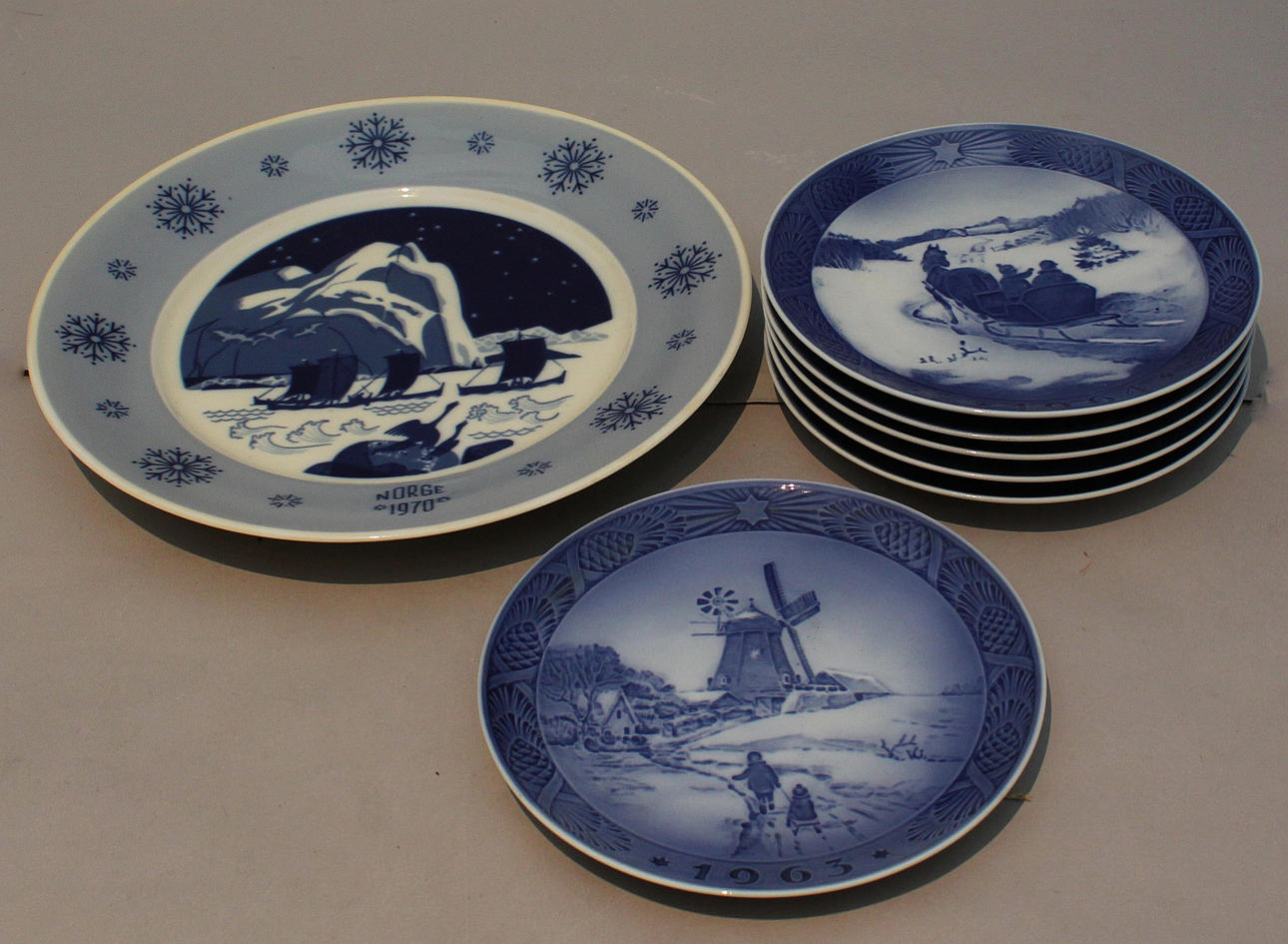 PARTI TALLRIKAR (7), Royal Copenhagen, Denmark, Porsgrund, Norway.