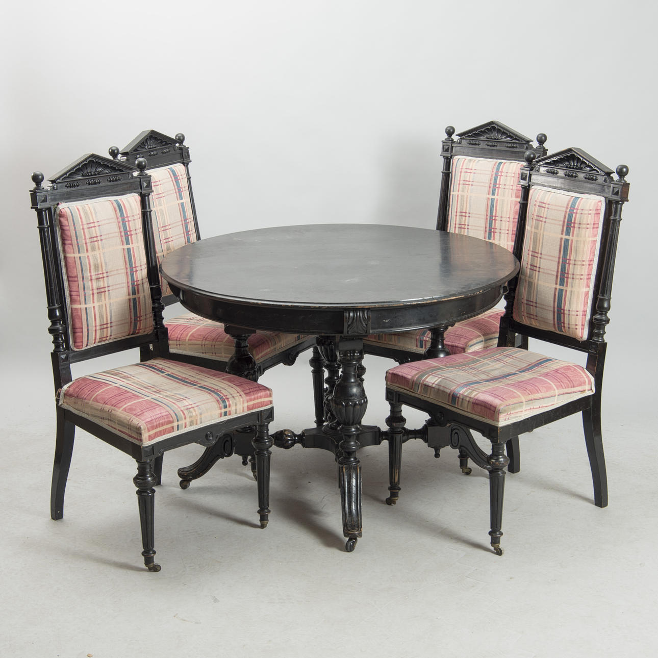 MATSALSGRUPP, svartmålad, nyrenässans.