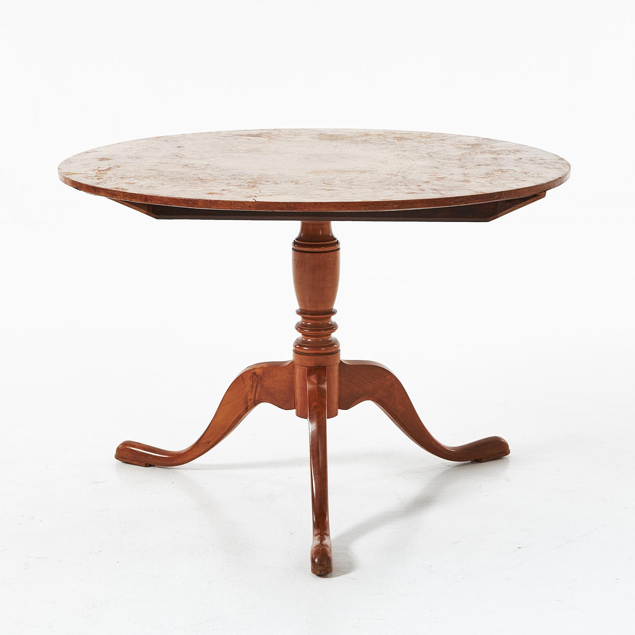 FOLDING TABLE, veneered with alrot, turned foot, 19th century ...