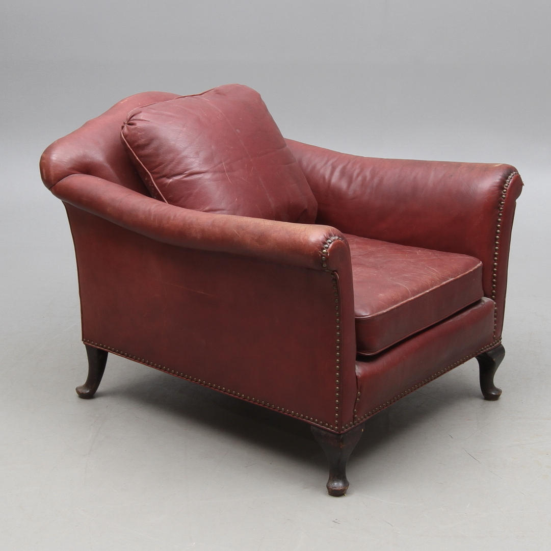 CLUBFÅTÖLJ, 1900-talets första hälft.