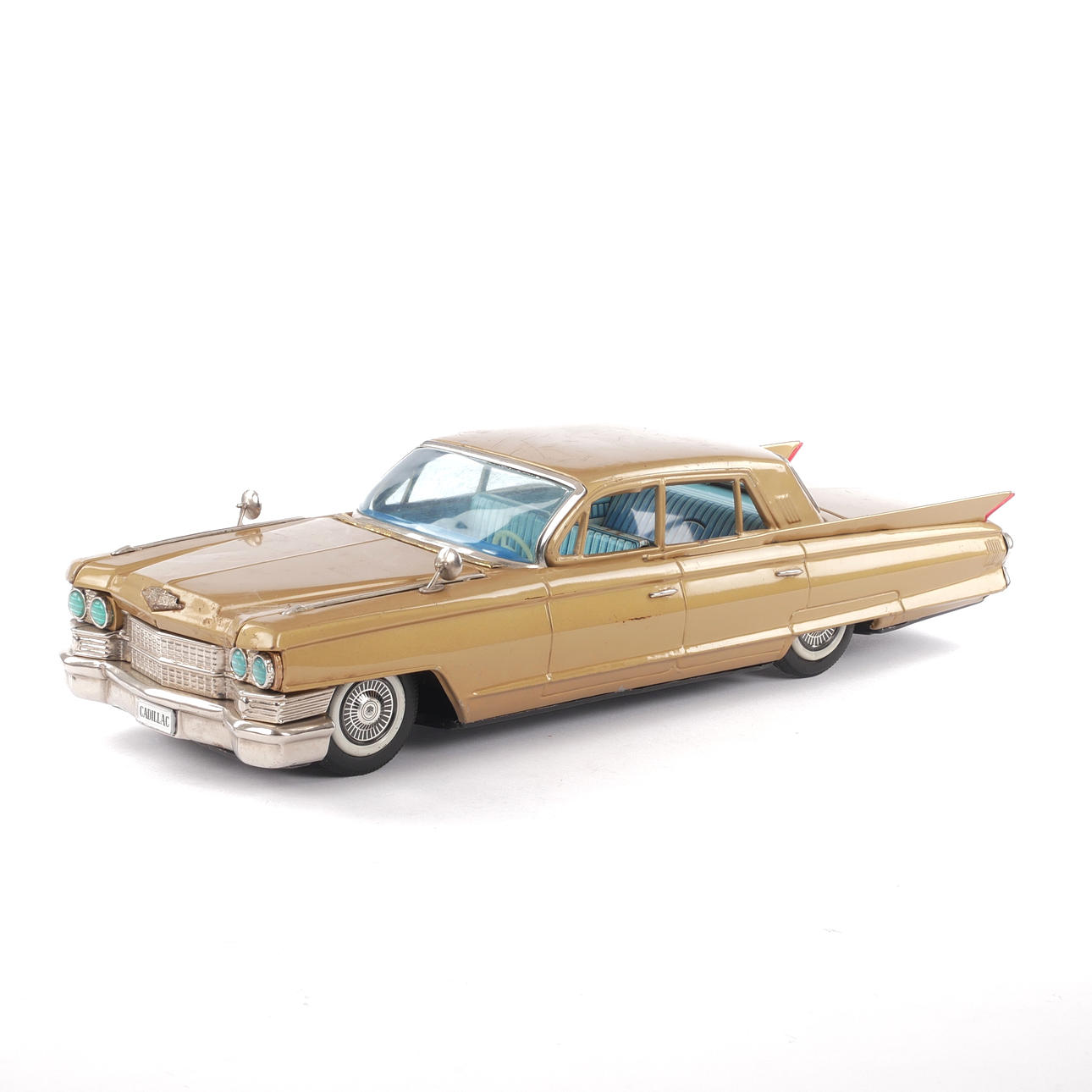Bandai Cadillac Sedan Scale Model 【公式通販】