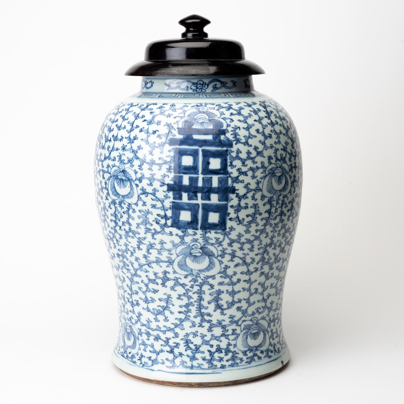 LOCKURNA, porslin, Qingdynastin, 1800-tal.