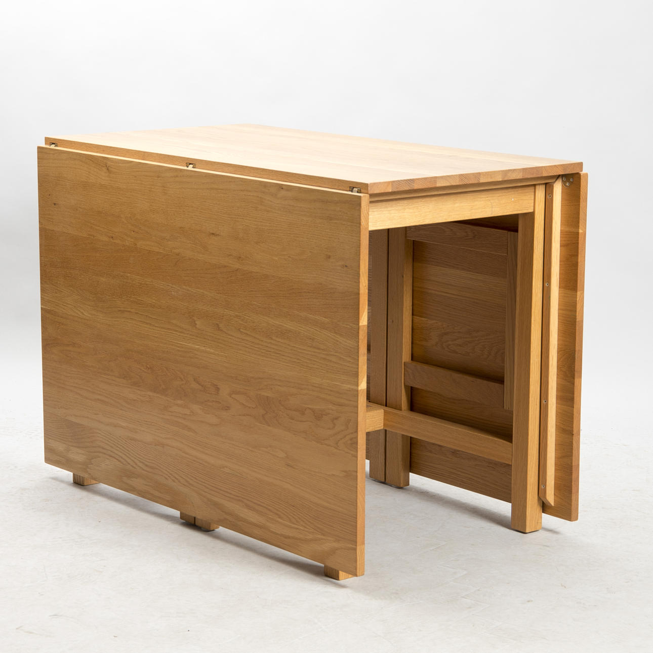 SLAGBORD, ek, "Uddarp", Bowell, 1900/2000-tal.