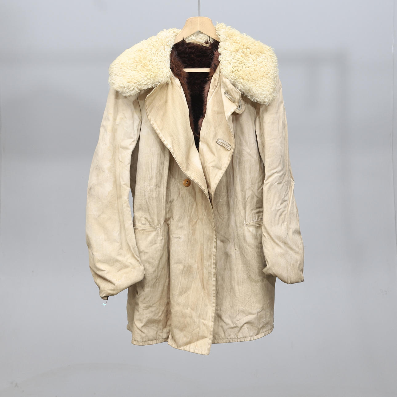 MILLITARY COAT/JACKET. 20th century.