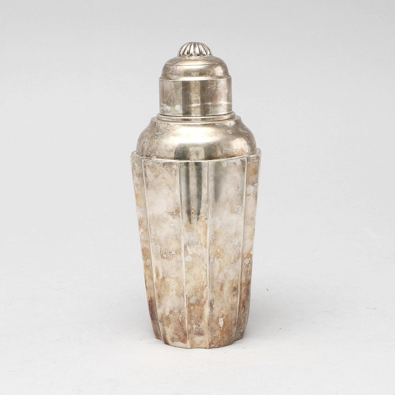 SHAKER, silver, Nordisk silverkonst AB, 1950. Vikt 388 g.
