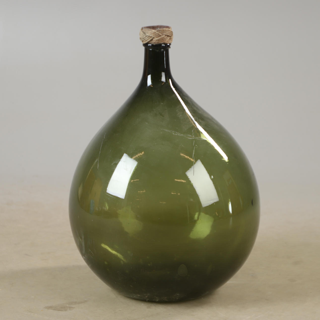 DAMEJEANNE, 1900-tal.