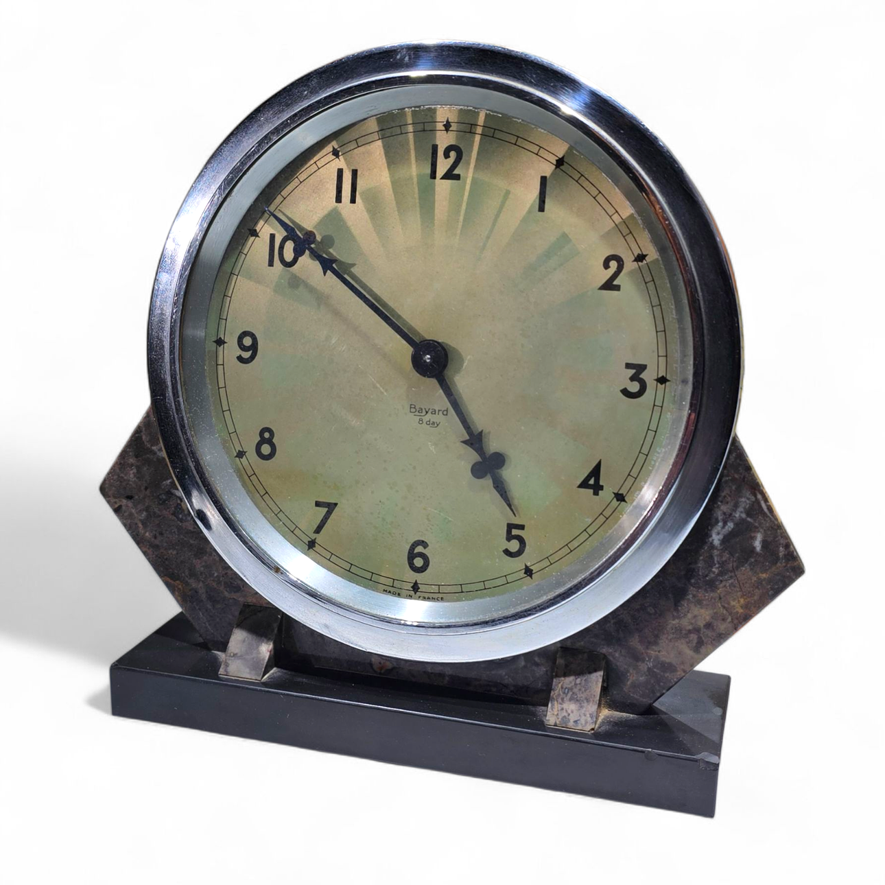 BAYARD. Art Deco table clock with large dial. In contrasting marbles.