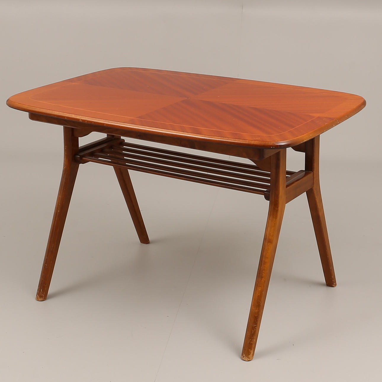 SOFFBORD/MATBORD, mahogny, Höj och sänkbart.