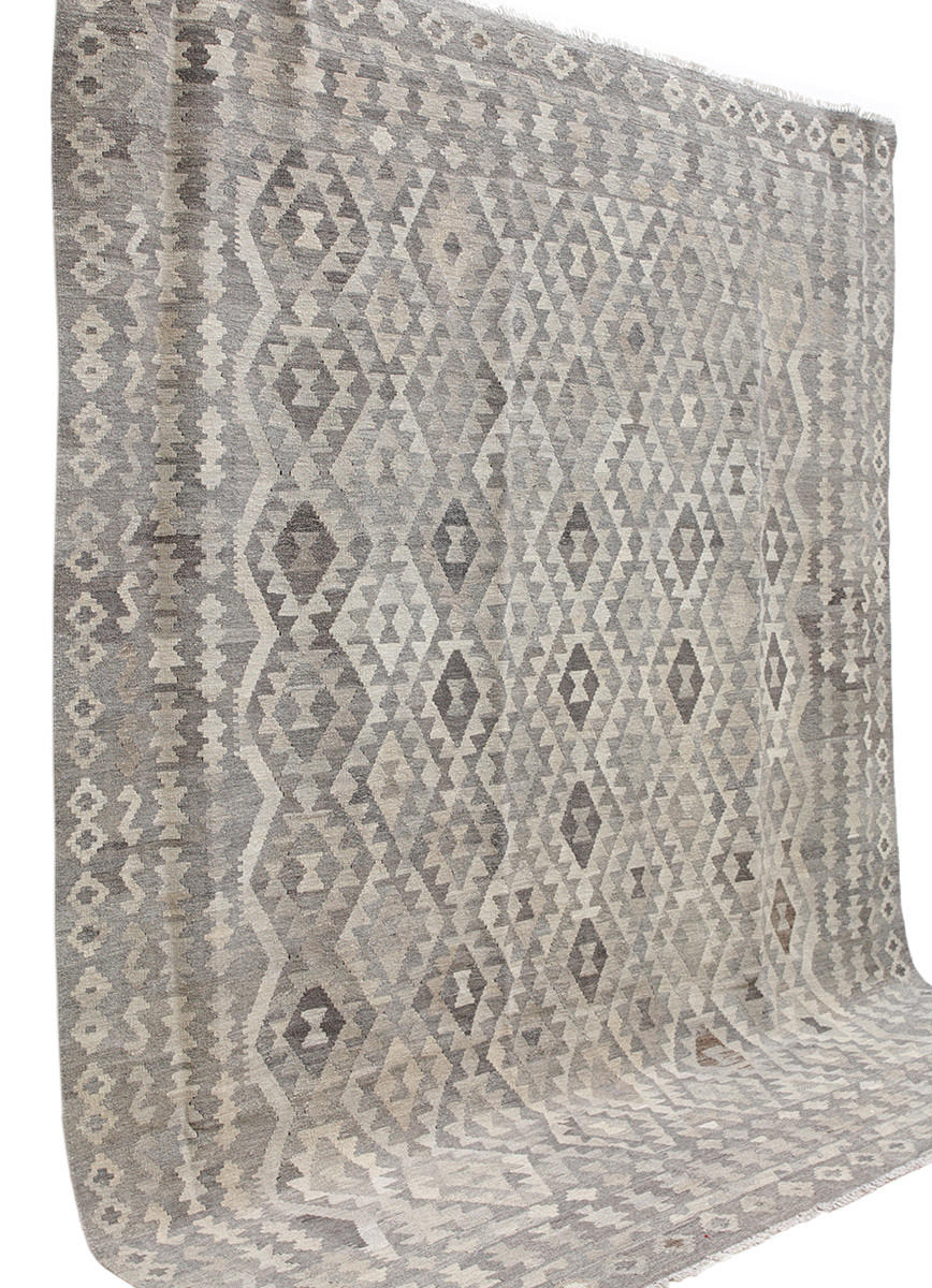 MATTA, orientalisk, kelim uzbak, 300 x 254 cm.