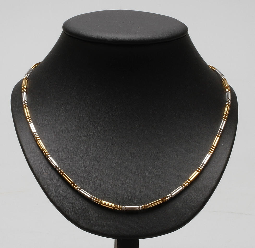 HALSBAND, rött/vitt 18 guld, vikt ca 12 gr.