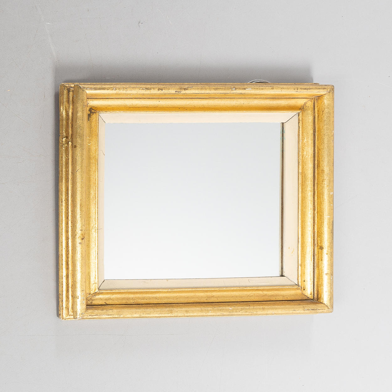 MIRROR, frame in gilded wood.