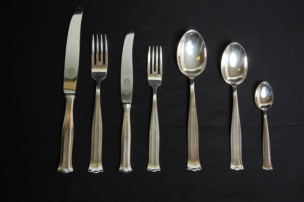 MATBESTICK, 84 delar " Birgitta " nysilver.