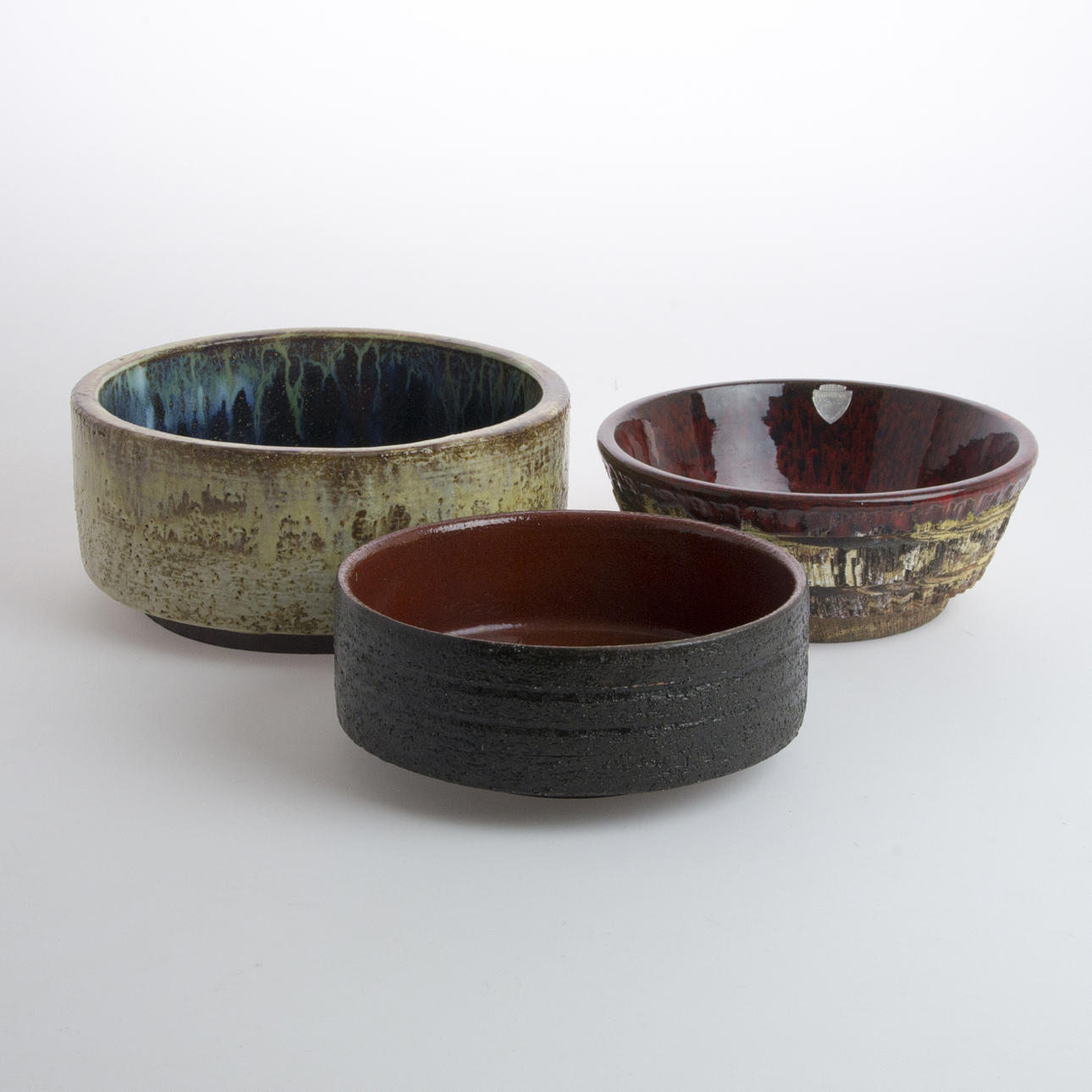 SKÅLAR, 3 stycken, bl.a Ernst, Danmark och Steninge.