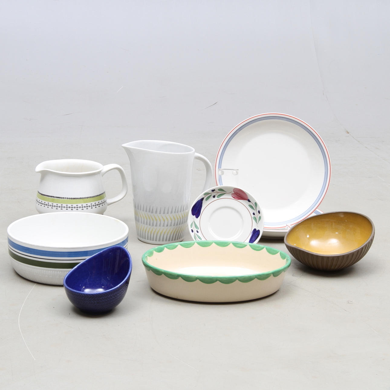 PARTI PORLSIN, 9 delar, bl a "Blå Eld" (H. Bengtson) samt Domino Bistro, Arabia.