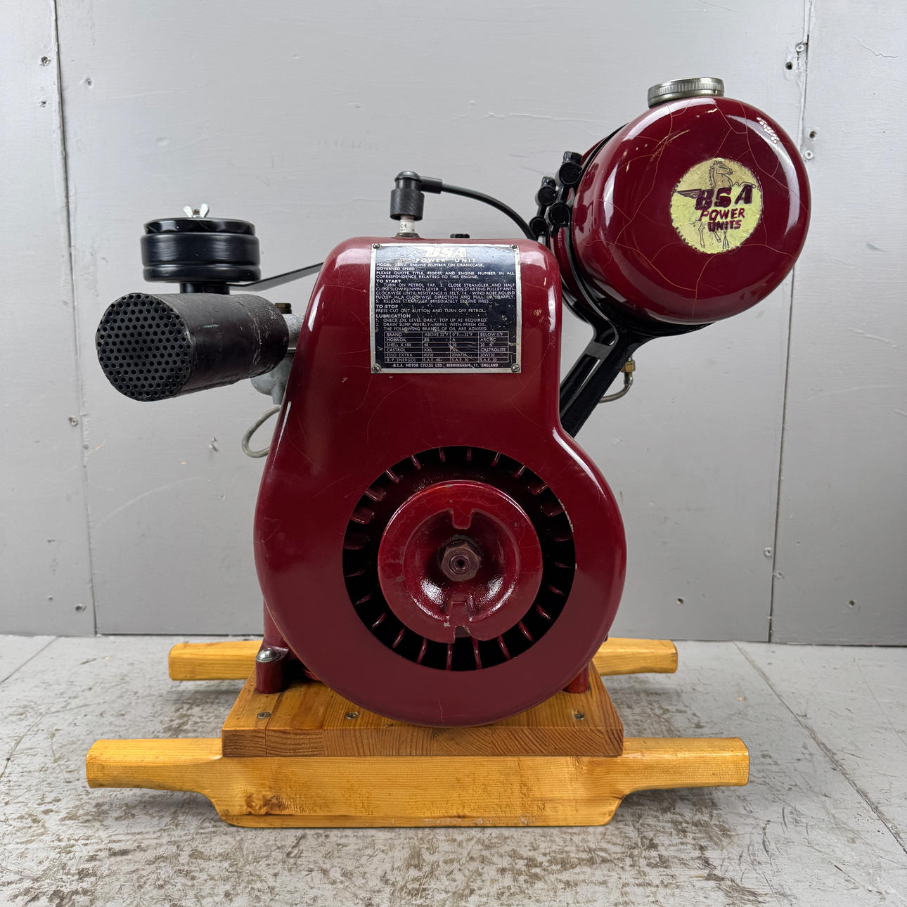 STATIONARY ENGINE, BSA. 220c.c., England.