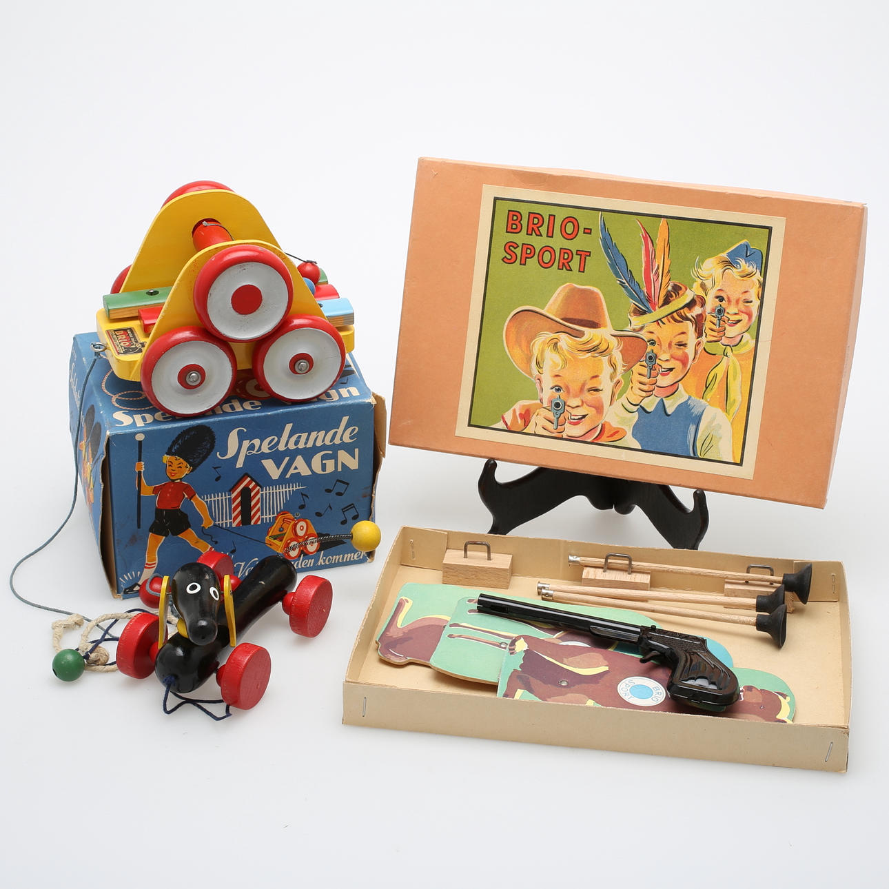 TRÄLEKSAKER samt PRICKSKYTTE, Brio.