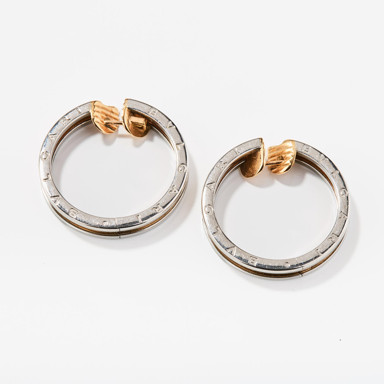 BULGARI. Creoler, ett par, "B.Zero.1", 18K tvåfärgat guld, Italien