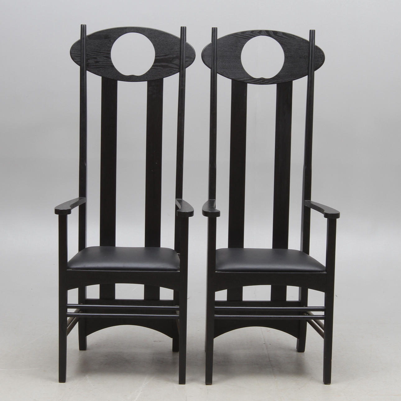 KARMSTOLAR, 2 st, efter Charles Rennie Mackintosh, 2000-tal.
