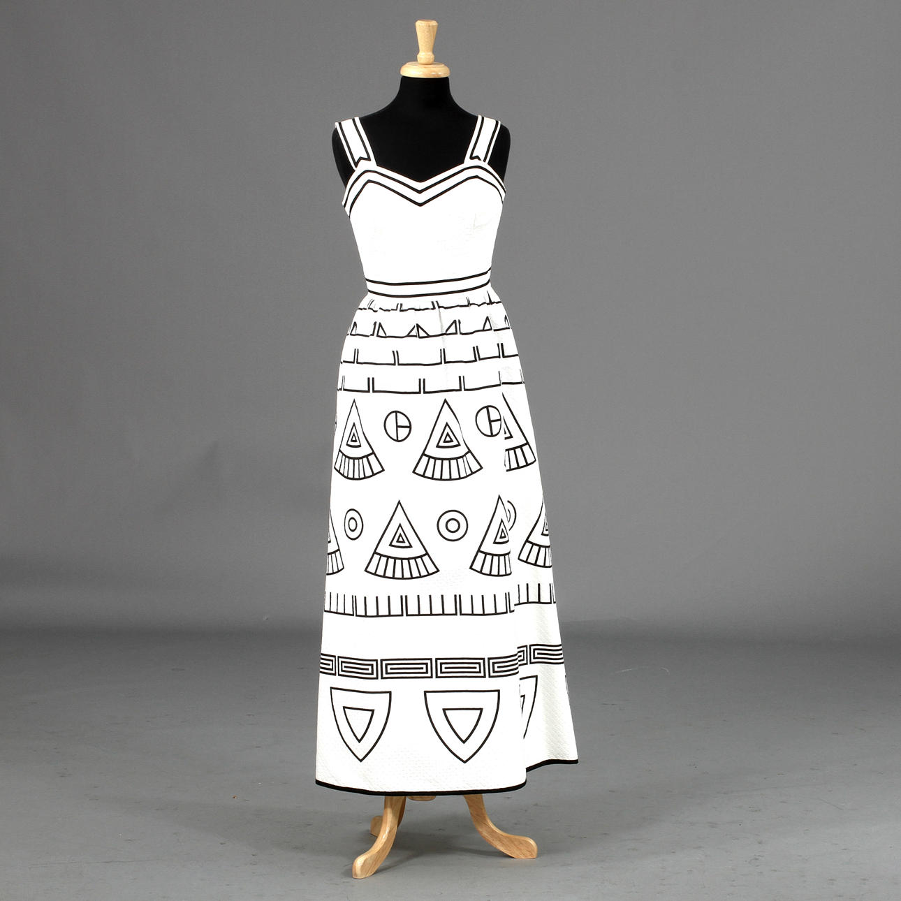 KLÄNNING, Louis Féraud by Paris.