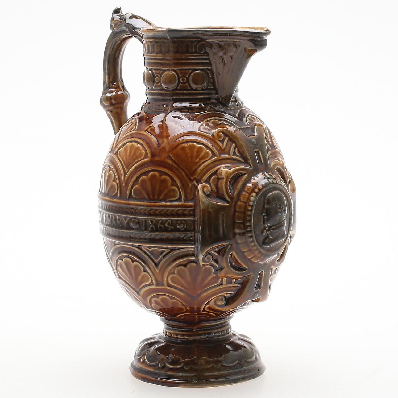 TILLBRINGARE, majolika, 18/1900-tal.