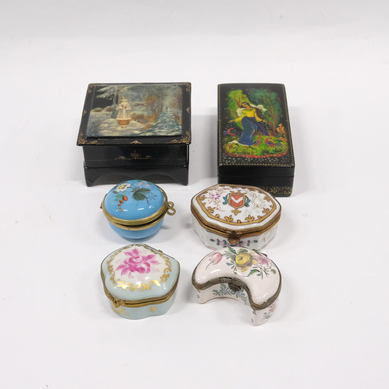 PORCELAIN BOXES AND LACQUER BOXES, SIX PIECES. Ceramics & Porcelain ...