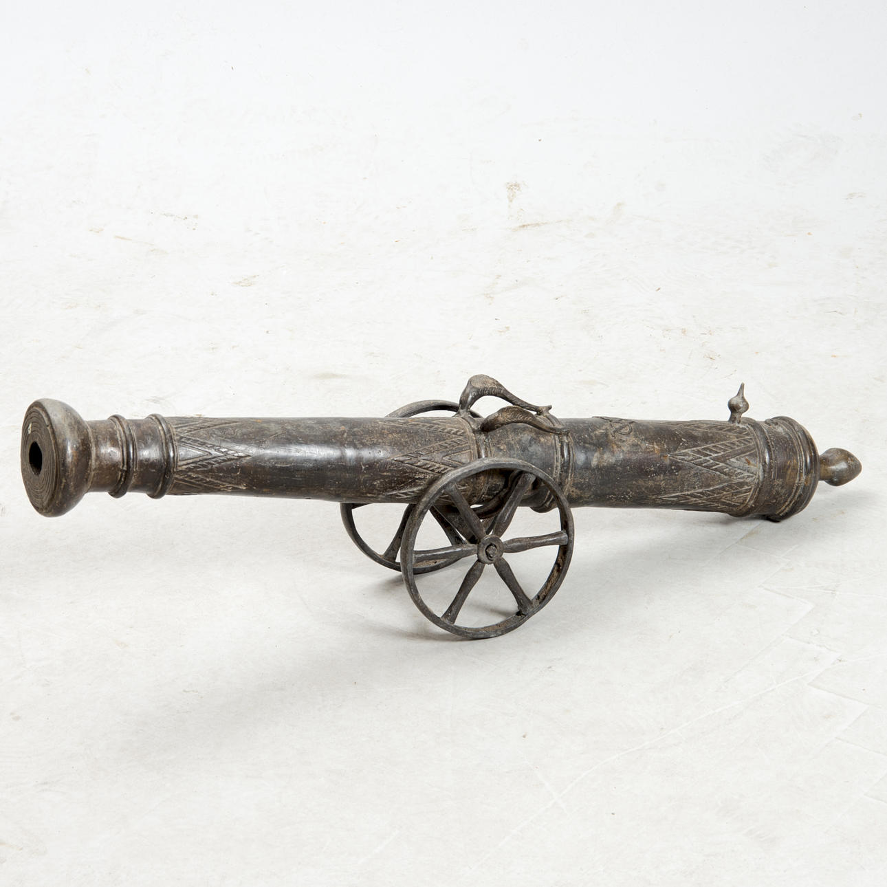 SALUTKANON, brons, VOC, Nederländska Ostindiska kompaniet, efter tidigare förlaga.