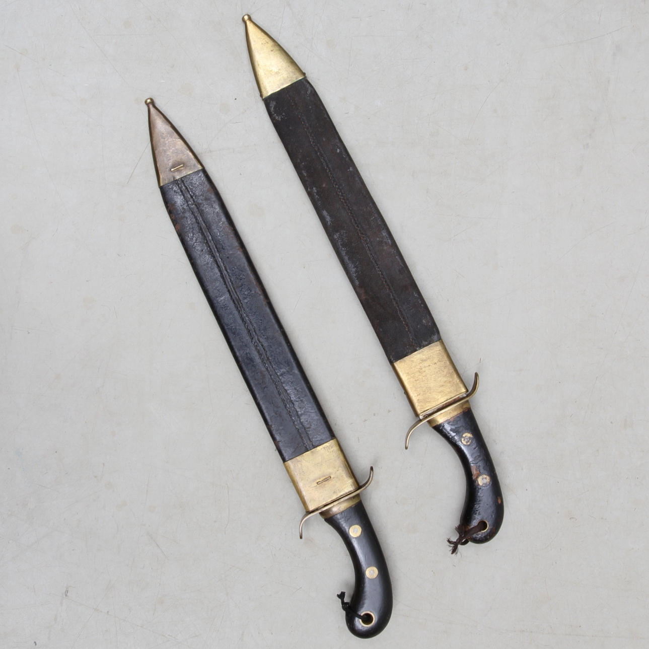 FASKINKNIVAR, 2 st, m/1848, varav en J.Walén, Eskilstuna.