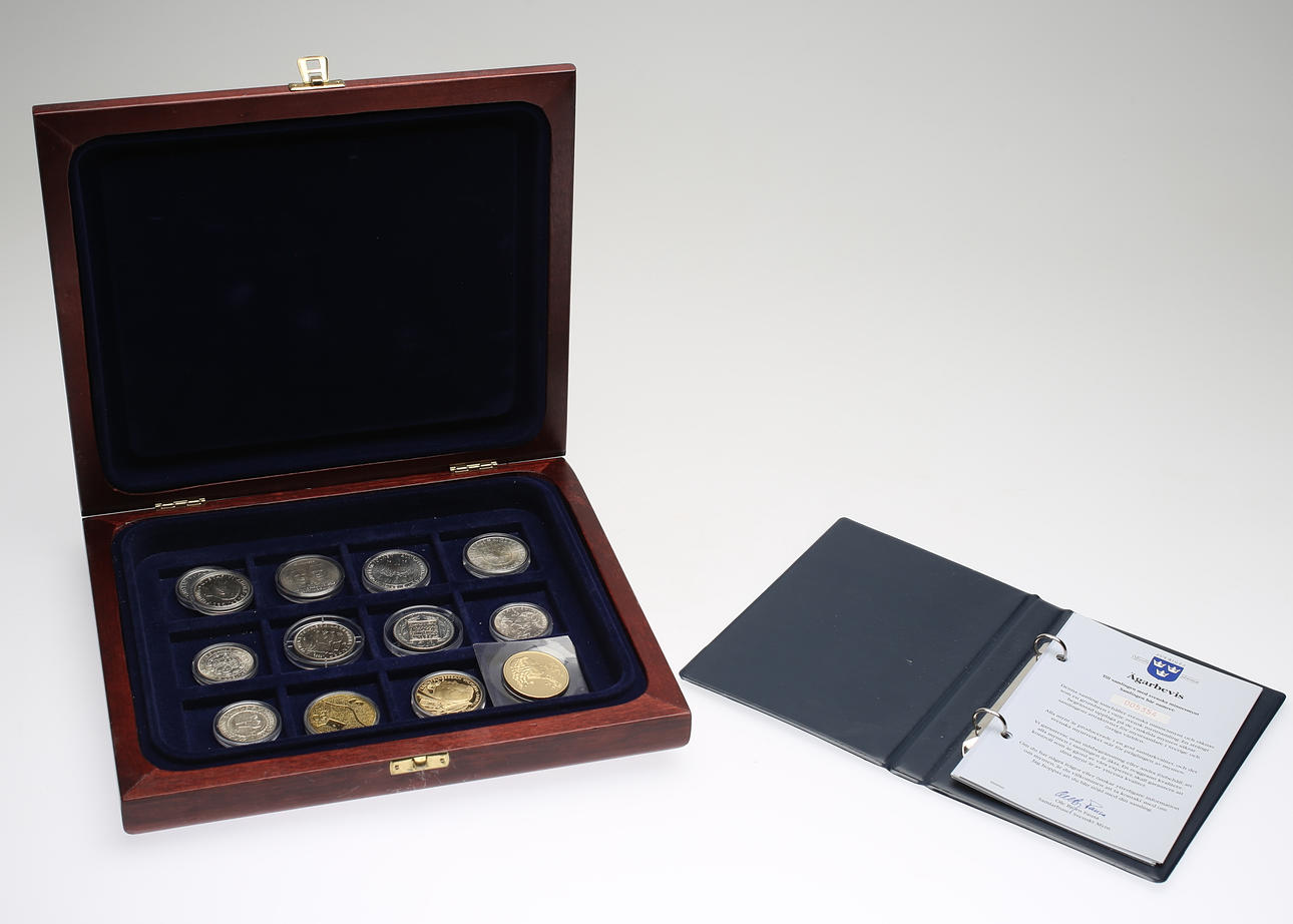 MYNT, 13 st, varierande silverhalter, svenska minnesmynt, Svenska Mynt.