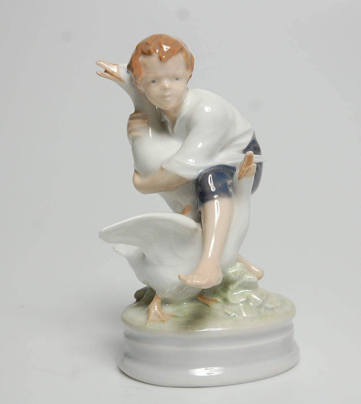 FIGURIN, porslin, Royal Copenhagen märkt 2139.