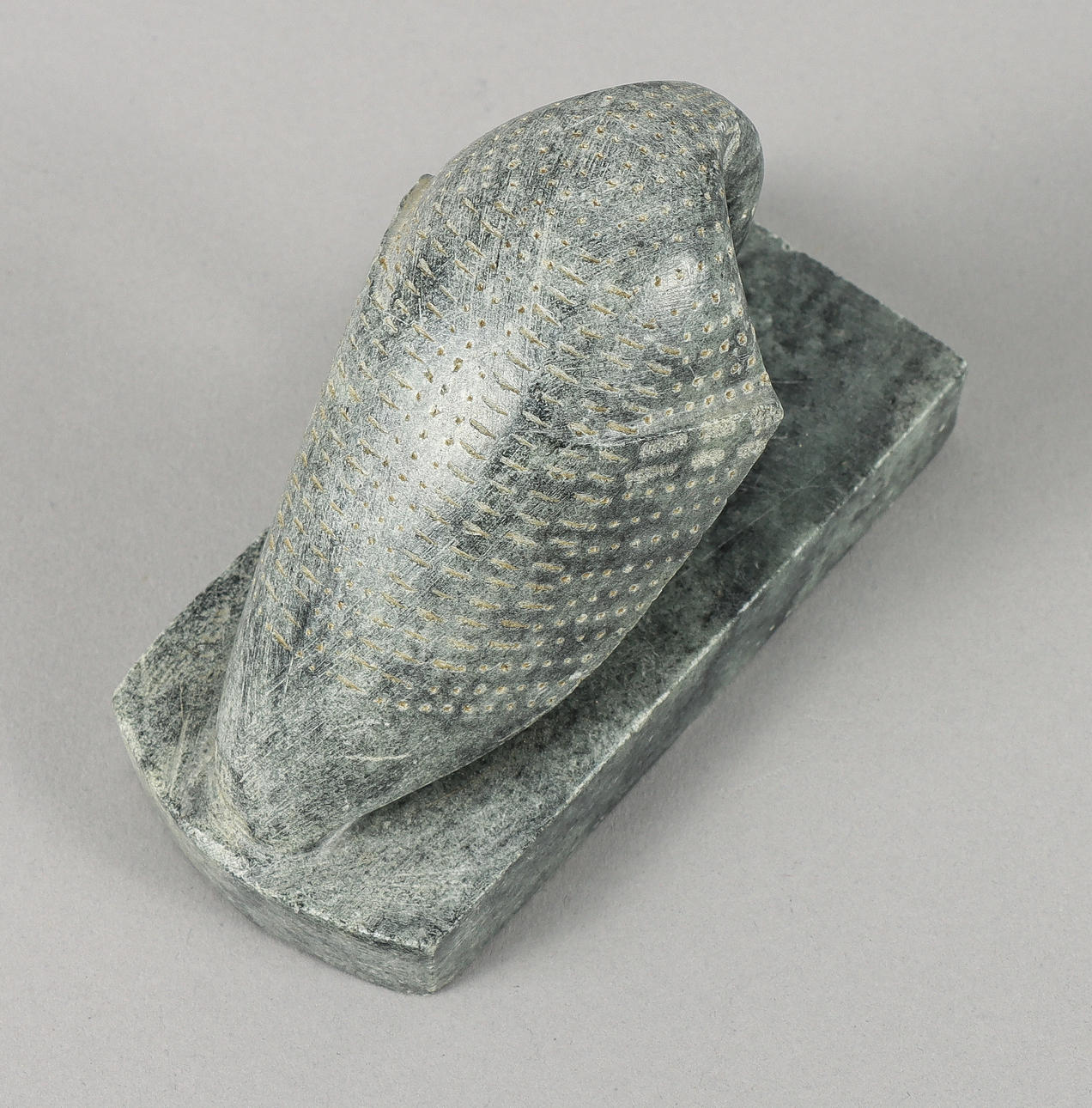 STEINFIGUR, INUIT-WERK, ISLAM. Ethnografika - Sonstiges - Auctionet
