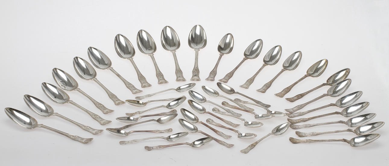 SKEDAR, 41 delar, silver J G Åhlén Enköping 1887-1890. Tot vikt 1572 gram.