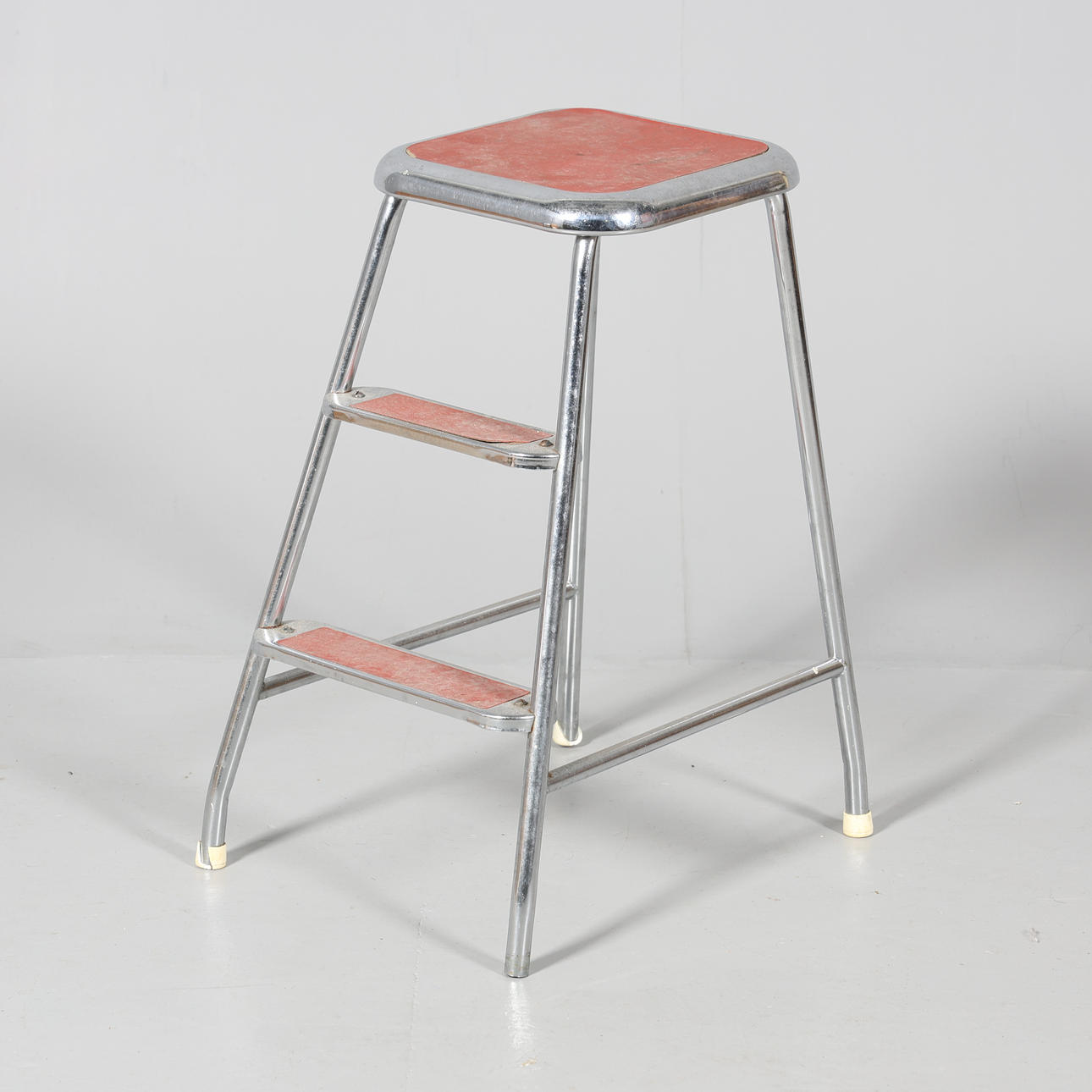 STEPPING STOOL, metal.